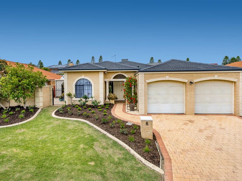 6 Santa Monica Parade, Iluka