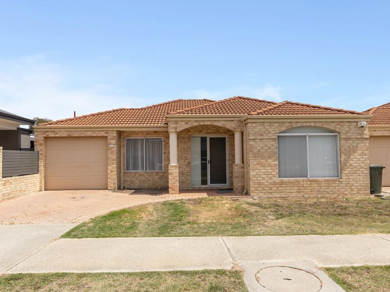 8 Davies Lane, Bentley WA 6102