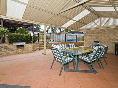 6 Owl Cove, Ballajura WA 6066