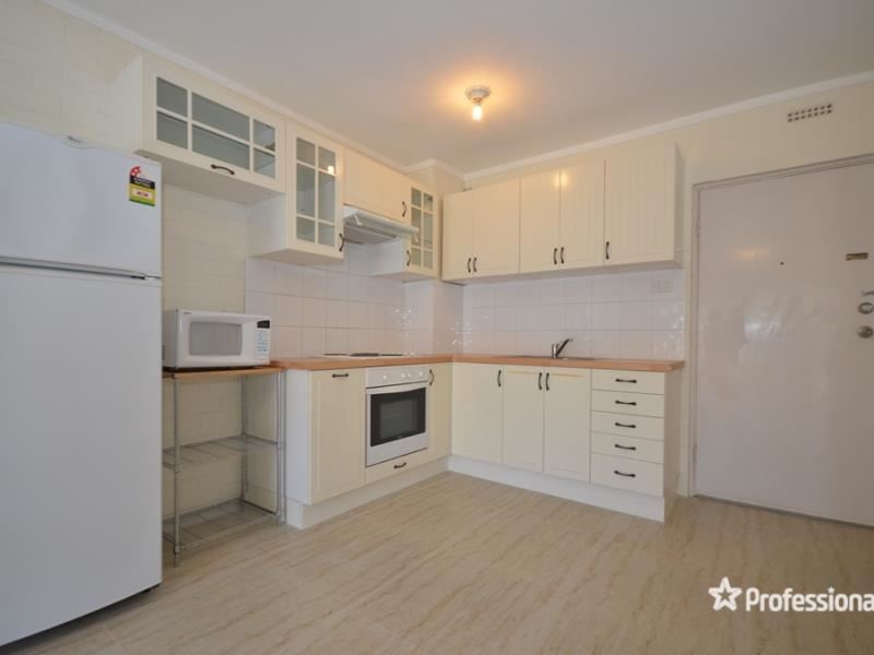 3/212 Hampden Road, Crawley WA 6009