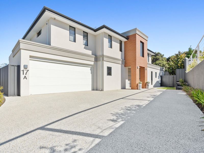 17A Queenscliff Court, Kallaroo WA 6025