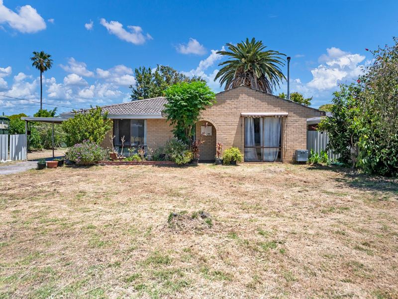 4 Mahogany Street, Maddington WA 6109