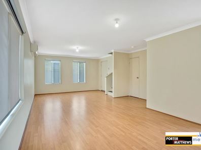 2/351 Hardey Road, Cloverdale WA 6105