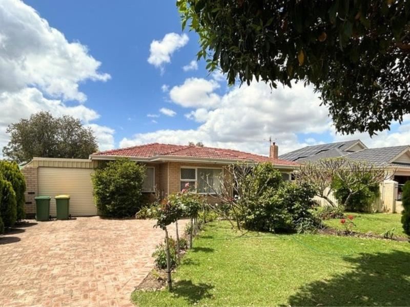 64 Napier Road, Morley WA 6062