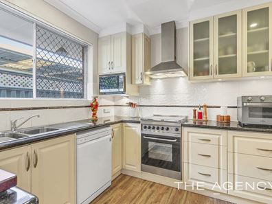 112 Calume Street, Hillman WA 6168