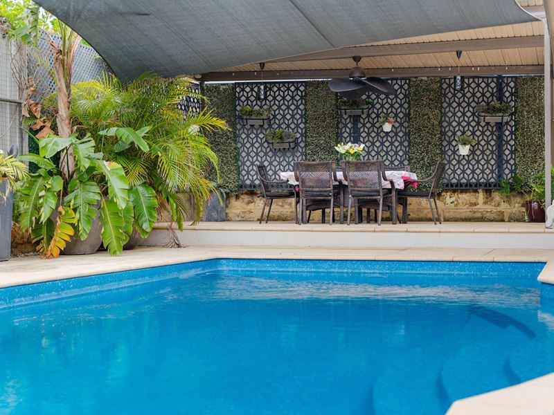 4 Kannemer Link, Meadow Springs