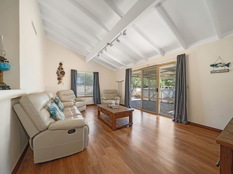 9 Carvel Place, Ocean Reef