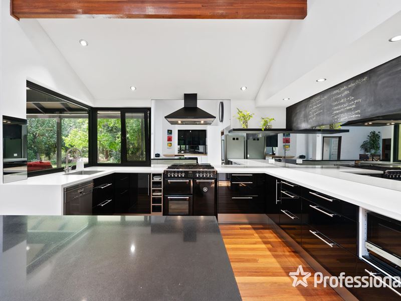 1 Bridle Drive, Maida Vale