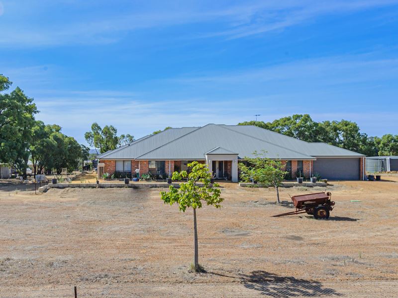 193 Turtledove Drive, Lower Chittering