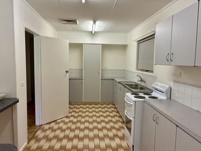 461 Croton Street, Tom Price WA 6751