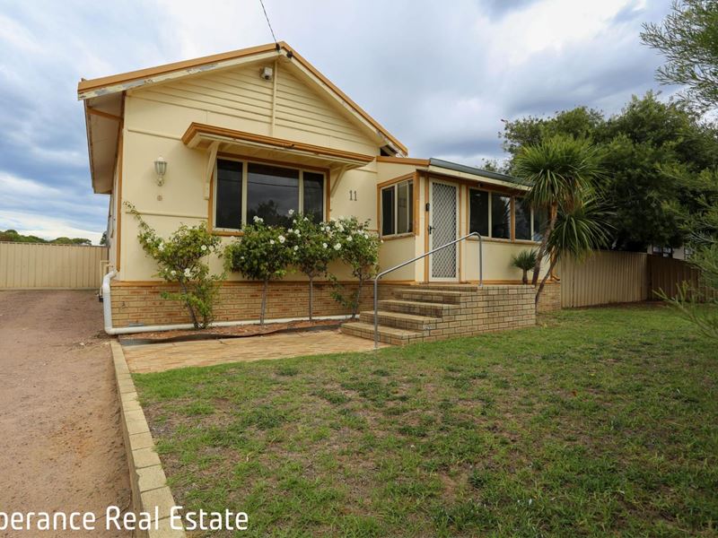 11 Winston Way, Nulsen
