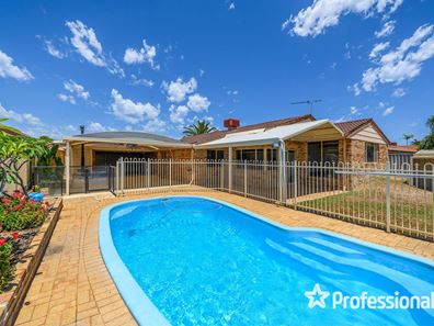 6 Ballantrae Court, Kingsley WA 6026