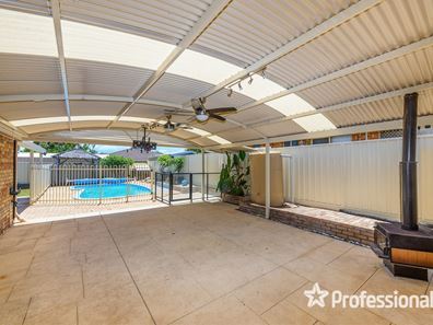 6 Ballantrae Court, Kingsley WA 6026