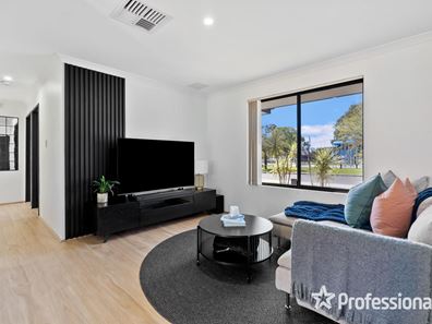 4A Linthorne Way, Balga WA 6061