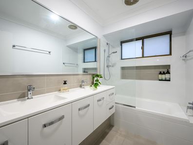 165 Craigie Drive, Beldon WA 6027