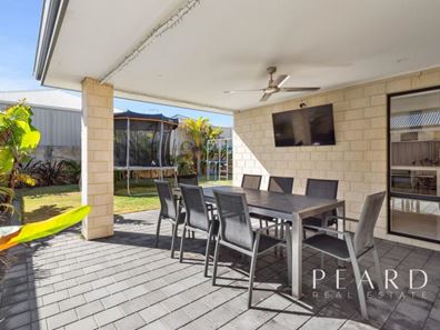 10 Mulloway Street, Two Rocks WA 6037
