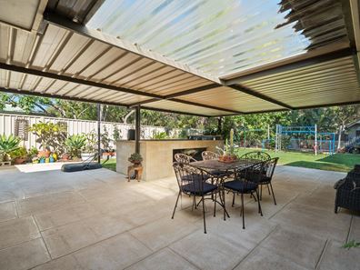 26 Reynolds Avenue, Greenfields WA 6210