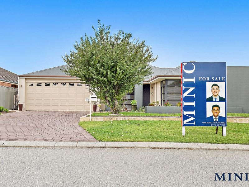 12 Lowell Terrace, Piara Waters WA 6112