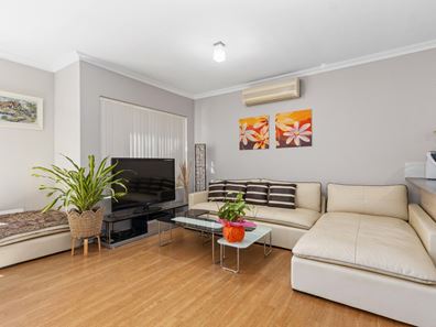 64A Moolyeen Road, Brentwood WA 6153