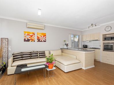 64A Moolyeen Road, Brentwood WA 6153