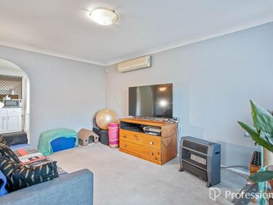 16 Fountains Court, Armadale WA 6112