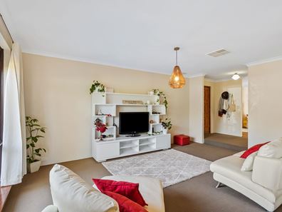 47 Hungerford Avenue, Halls Head WA 6210