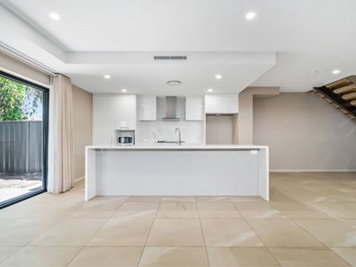 9/32 Peninsula Road, Maylands WA 6051