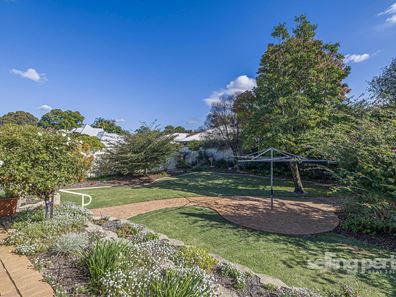 16 Berry Court, Bassendean WA 6054