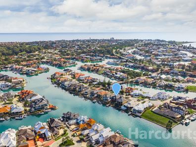 24 Finistere Island Retreat, Halls Head WA 6210
