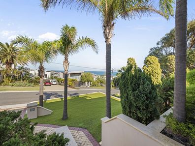 29 Clontarf Street, Sorrento WA 6020