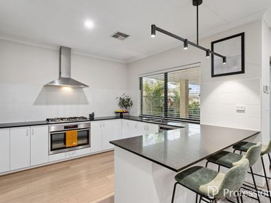 5 Maida Vale Road, Maida Vale WA 6057