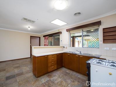 26 Edinburgh Road, Forrestfield WA 6058