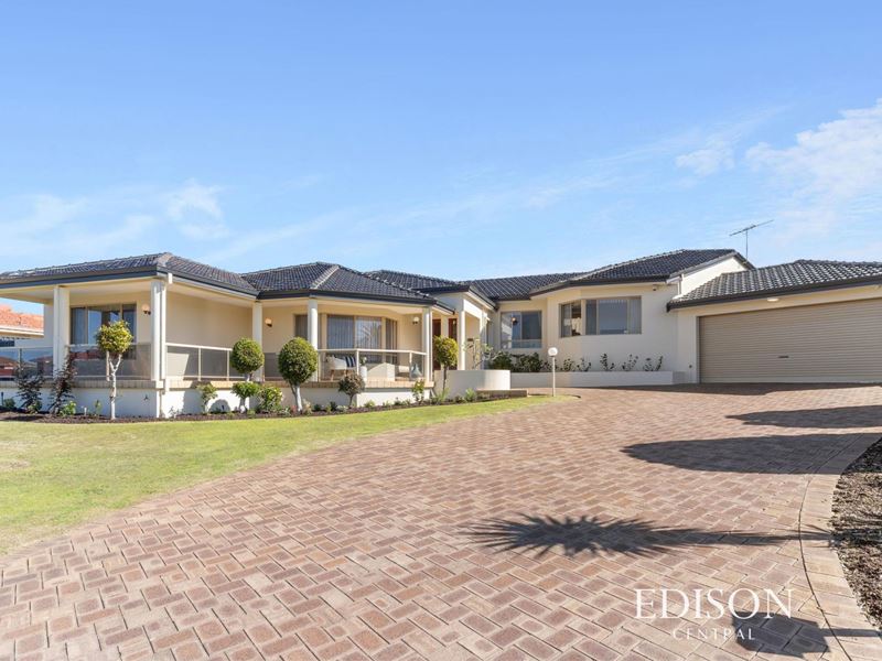 11 Piccadilly Way, Dianella