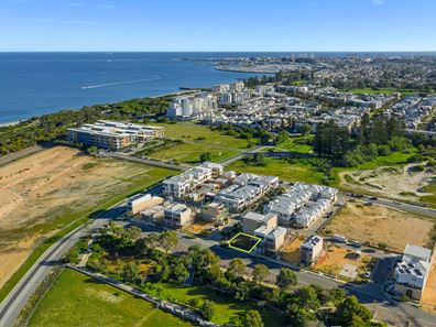 96 Reinforcement Parade, North Coogee WA 6163