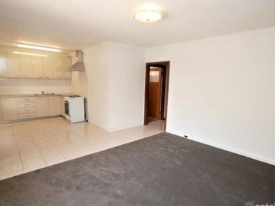 4/39 Delphine Avenue, Dianella WA 6059