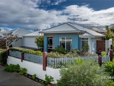 24 Leeway Loop, Alkimos WA 6038