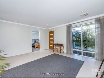 24 Leeway Loop, Alkimos WA 6038