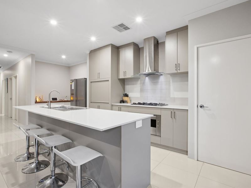 4/591 Rockingham Road, Lake Coogee WA 6166