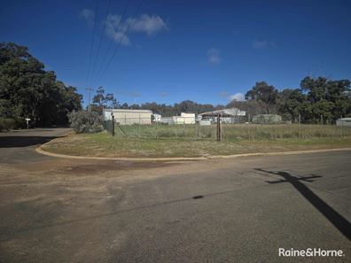 43 Arthur Street, Darkan WA 6392