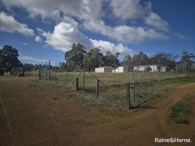 43 Arthur Street, Darkan WA 6392