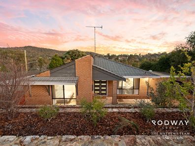 8 Angorra Rd, Mount Nasura WA 6112