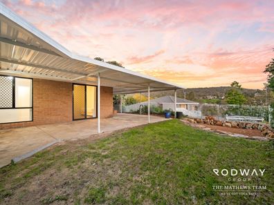 8 Angorra Rd, Mount Nasura WA 6112