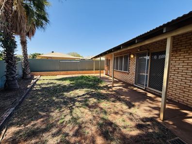 8C Wedge Place, Millars Well WA 6714