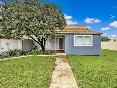 243 Third Street, Wonthella WA 6530