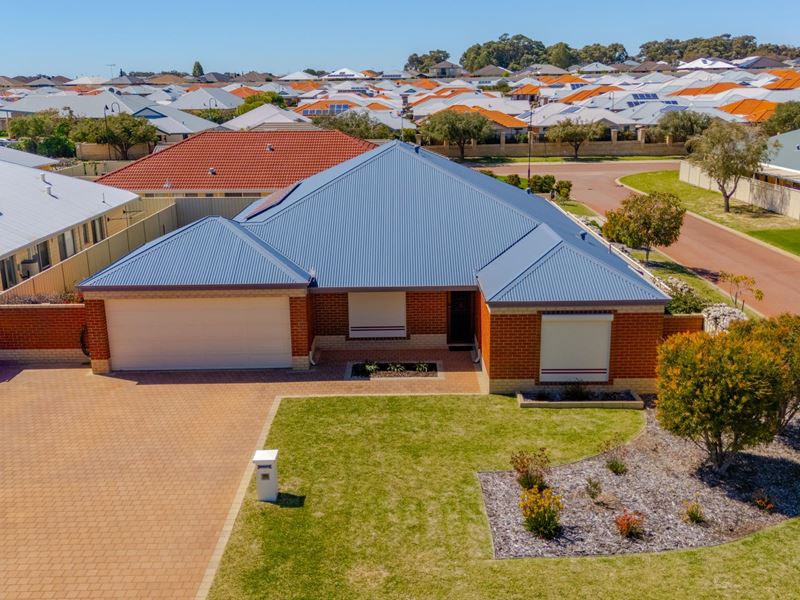 6 Dowerin Circuit, Lakelands WA 6180