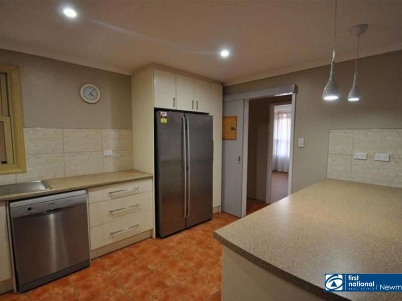 25 Gandawarra Crescent, Newman