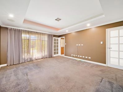 22 Allwood Avenue, Hilbert WA 6112