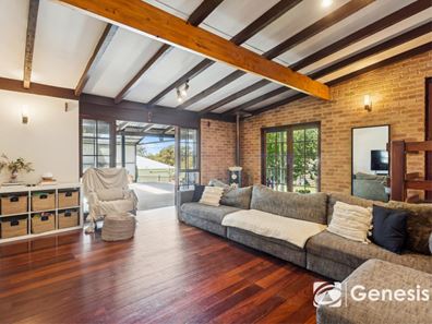 10 Parakeet Close, Mount Helena WA 6082