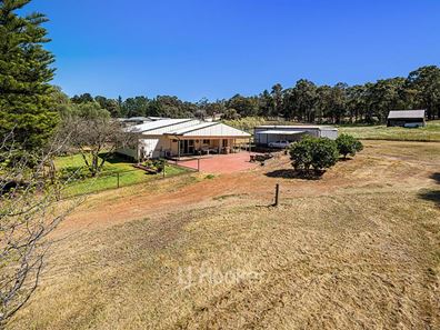 30 Foster Street, Collie WA 6225