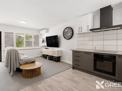 2/5 Jesmond Street, Safety Bay WA 6169